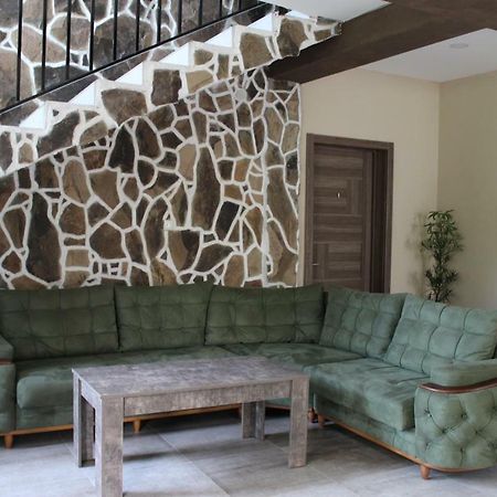 Nikala'S House Hotel Borjomi Bagian luar foto