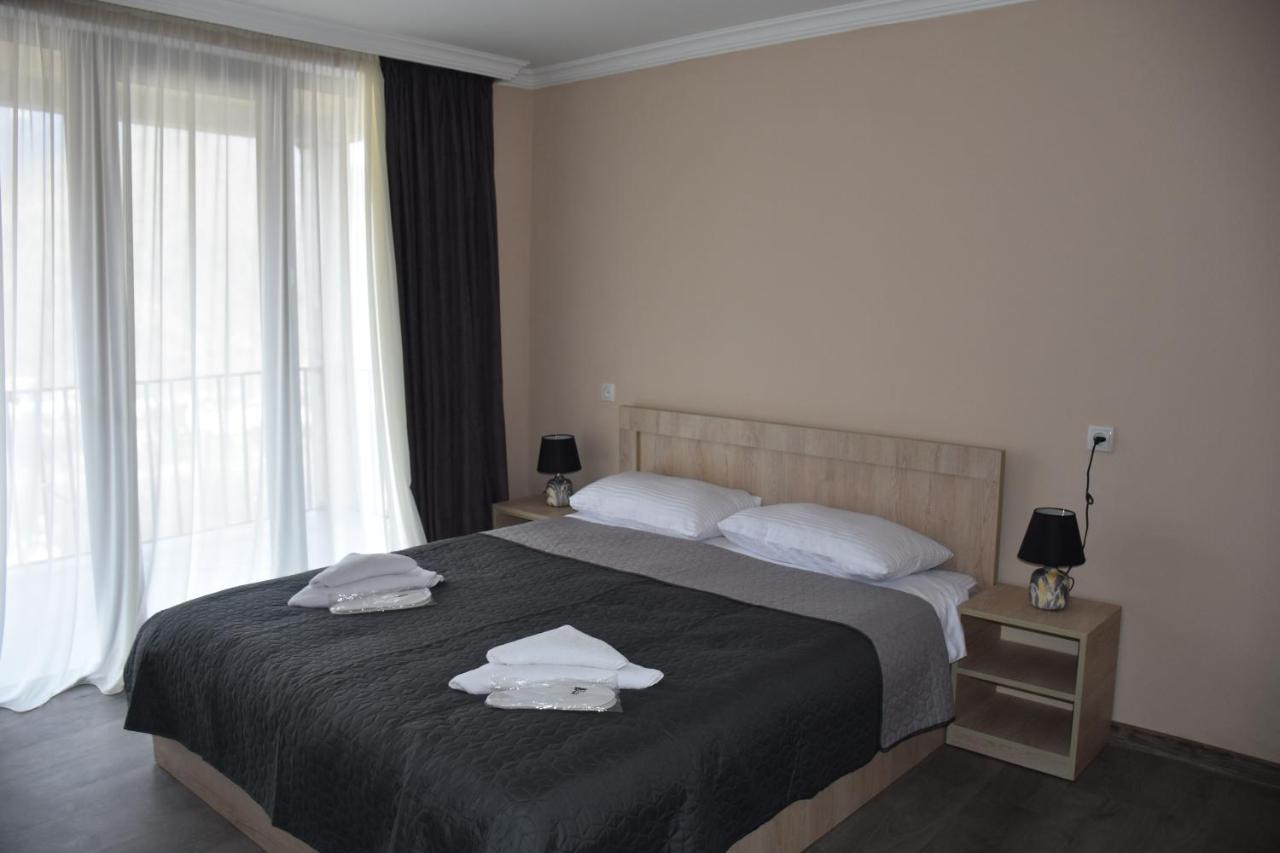 Nikala'S House Hotel Borjomi Bagian luar foto