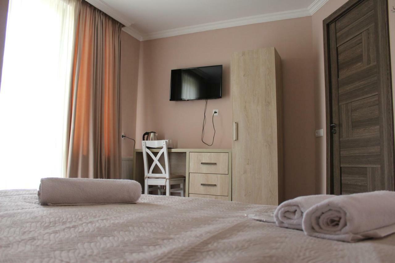 Nikala'S House Hotel Borjomi Bagian luar foto