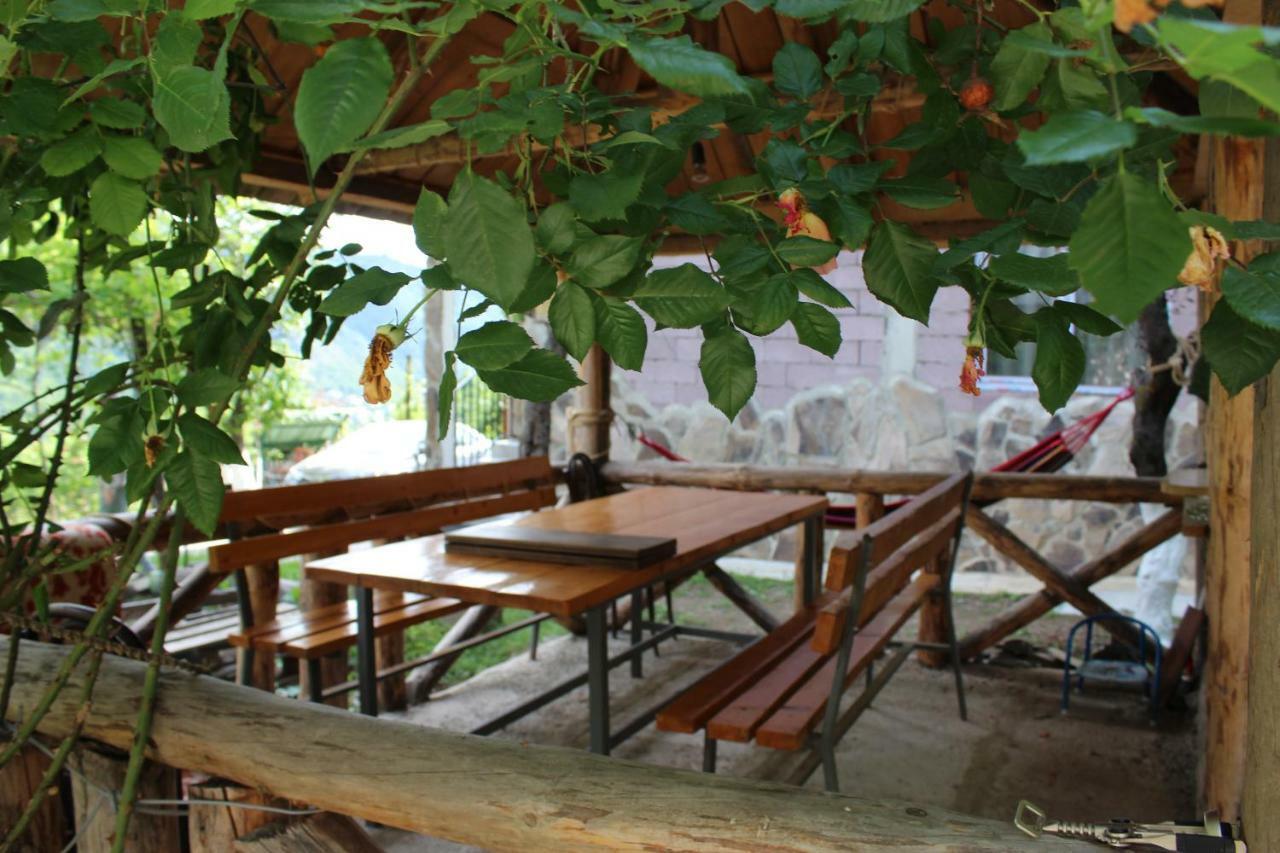 Nikala'S House Hotel Borjomi Bagian luar foto