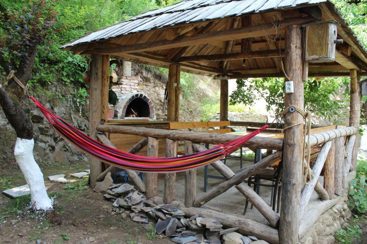 Nikala'S House Hotel Borjomi Bagian luar foto