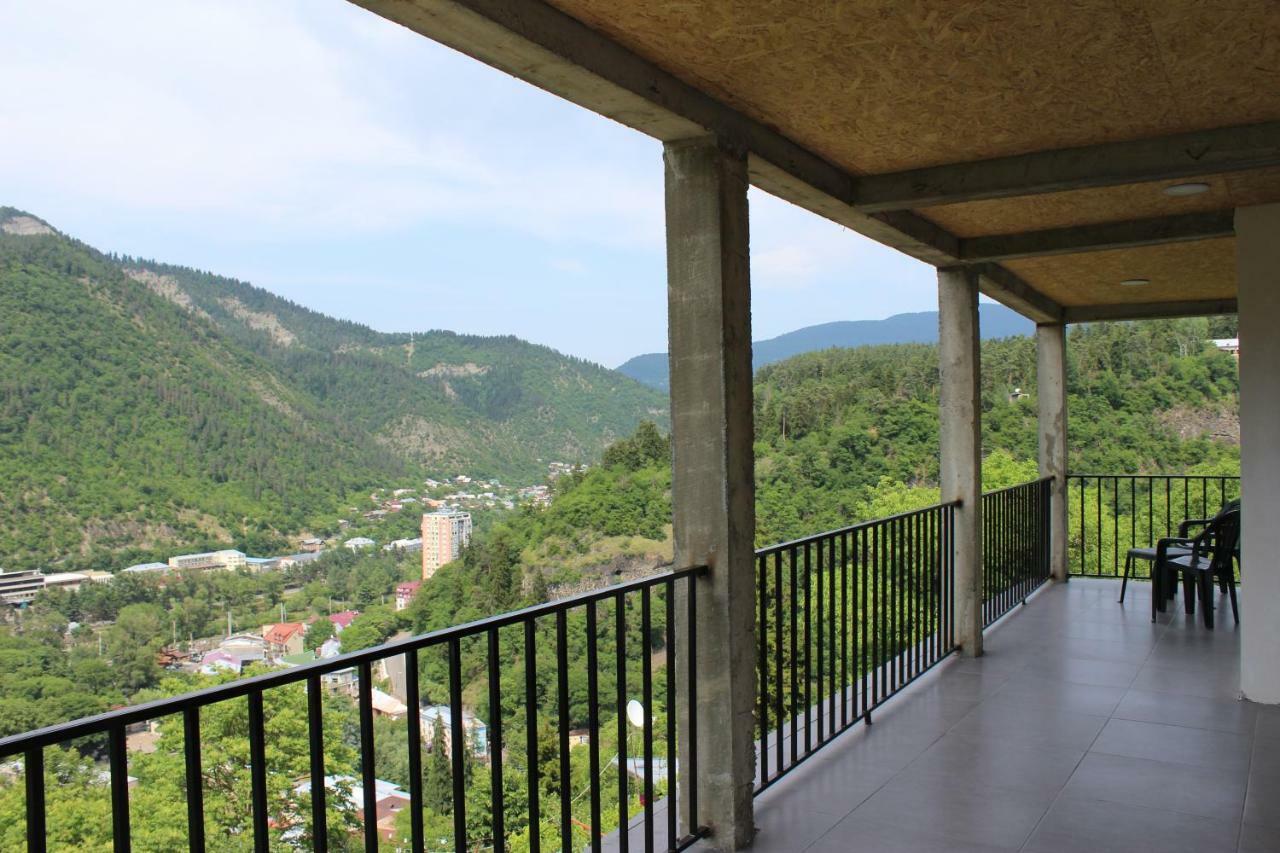 Nikala'S House Hotel Borjomi Bagian luar foto